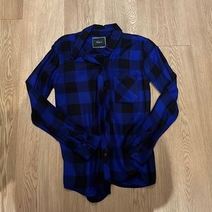 Rails never been worn flannel